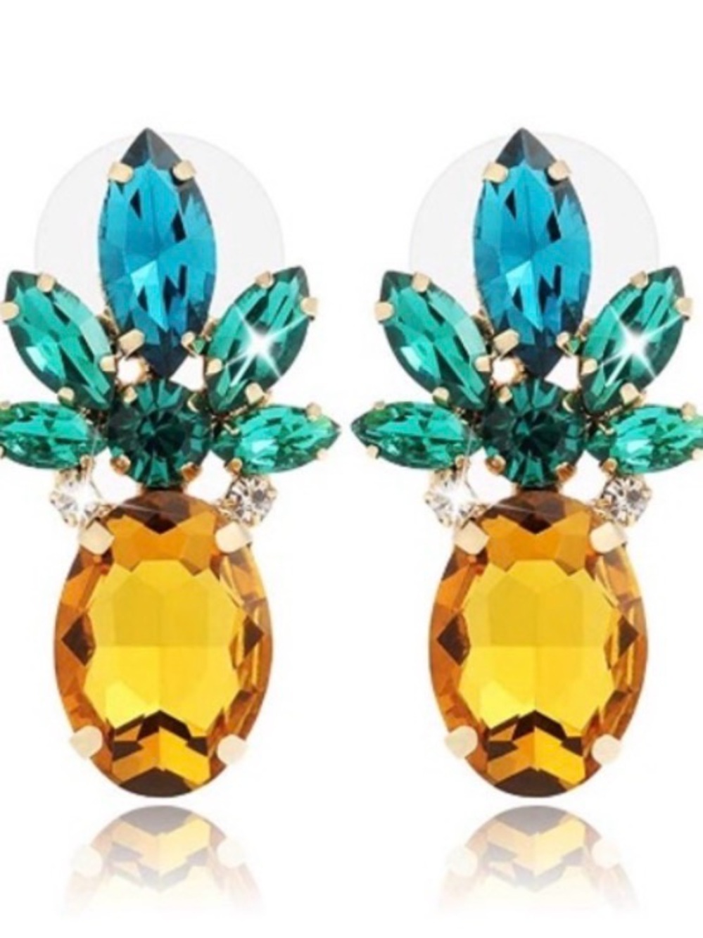 ✨PINEAPPLE DAINTY WOMANS EARRINGS  ✨*NEW